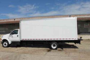 Teherautóbérlés Budapesten - ideális megoldás lomtalanításhoz és szállításhoz.