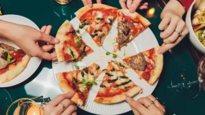 Pizzarendelés Budapest. Online pizza, hamburger és gyros rendelés Budapest egész területére